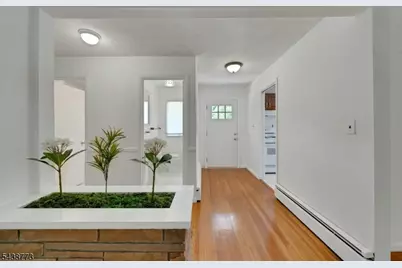 403 W Oakland Ave, Oakland, NJ 07436 - Photo 4