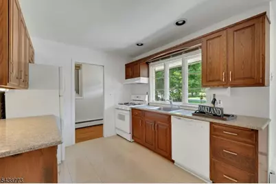 403 W Oakland Ave, Oakland, NJ 07436 - Photo 14