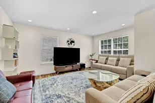 810 Plymouth Rd, North Brunswick Township, NJ 08902 - Photo 14