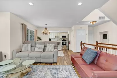 810 Plymouth Rd, North Brunswick Township, NJ 08902 - Photo 16