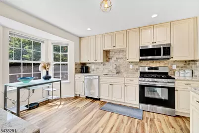 810 Plymouth Rd, North Brunswick Township, NJ 08902 - Photo 24