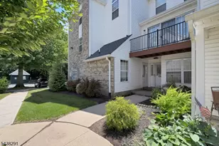 810 Plymouth Rd, North Brunswick Township, NJ 08902 - Photo 8
