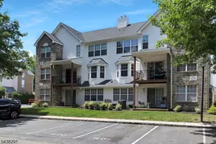 810 Plymouth Rd, North Brunswick Township, NJ 08902 - Photo 4