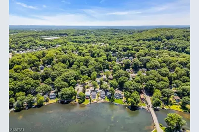 28 Long View Trl, Denville, NJ 07834 - Photo 2