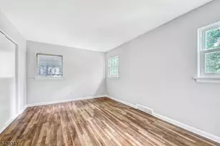 54 Oak Crest Rd, West Orange Township, NJ 07052 - Photo 12