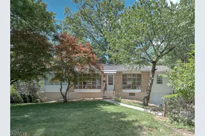54 Oak Crest Rd, West Orange Township, NJ 07052 - Photo 1