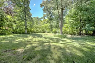 54 Oak Crest Rd, West Orange Township, NJ 07052 - Photo 24