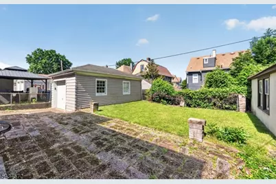704 Parker St, Newark, NJ 07104 - Photo 40