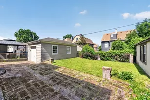 704 Parker St, Newark, NJ 07104 - Photo 40