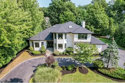 4 Ash Ave, West Orange Township, NJ 07052 - Photo 2