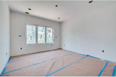 54 Nevsky St, Edison Twp., NJ 08820 - Photo 30