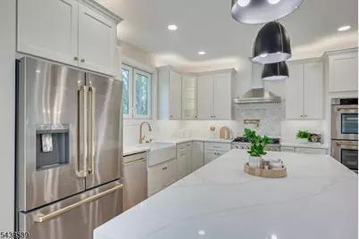 54 Nevsky St, Edison Twp., NJ 08820 - Photo 38