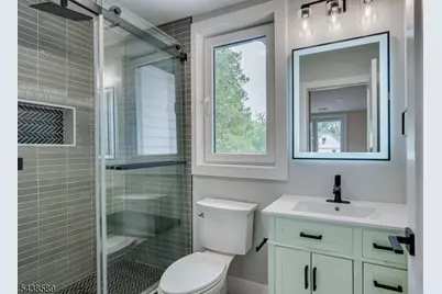 54 Nevsky St, Edison Twp., NJ 08820 - Photo 44