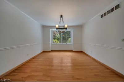 8 Glen Eagles Rd, Washington Township, NJ 07882 - Photo 6