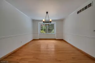 8 Glen Eagles Rd, Washington Township, NJ 07882 - Photo 6