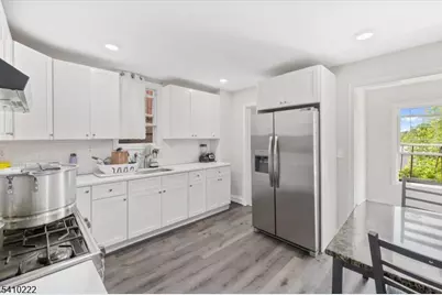 164 Parker St, Newark, NJ 07104 - Photo 10
