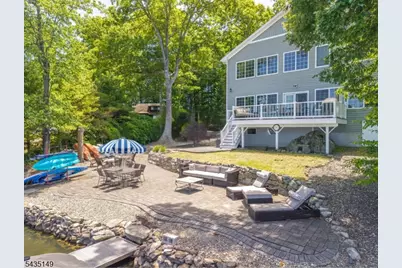 2070 Lakeside Dr W, Vernon, NJ 07422 - Photo 30