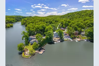 2070 Lakeside Dr W, Vernon, NJ 07422 - Photo 36
