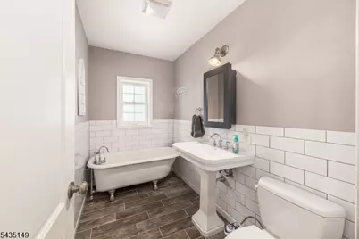 2070 Lakeside Dr W, Vernon, NJ 07422 - Photo 16