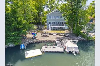 2070 Lakeside Dr W, Vernon, NJ 07422 - Photo 1