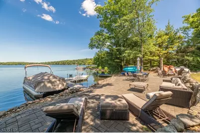 2070 Lakeside Dr W, Vernon, NJ 07422 - Photo 28