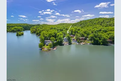 2070 Lakeside Dr W, Vernon, NJ 07422 - Photo 34
