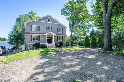 2070 Lakeside Dr W, Vernon, NJ 07422 - Photo 2