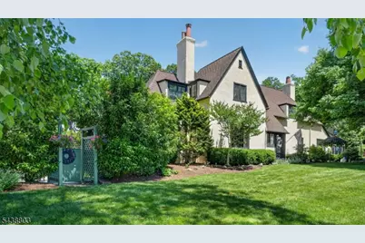 230 Satterthwaite Ave, Nutley, NJ 07110 - Photo 2