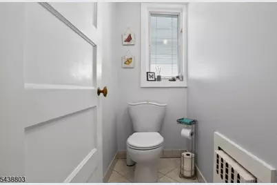 230 Satterthwaite Ave, Nutley, NJ 07110 - Photo 24