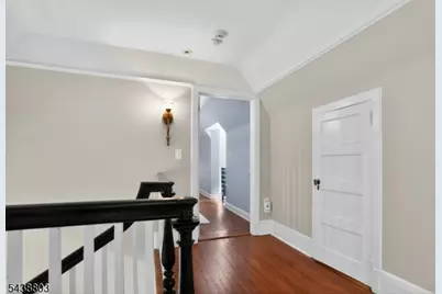 230 Satterthwaite Ave, Nutley, NJ 07110 - Photo 18