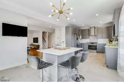 569 Springfield Ave Unit #7, Berkeley Heights Township, NJ 07922 - Photo 2