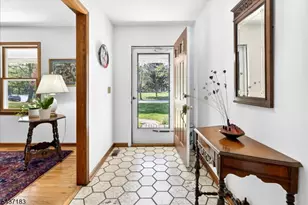 54 Platz Dr, Montgomery Township, NJ 08558 - Photo 2