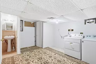 27 Carolyn Rd, Belleville, NJ 07109 - Photo 32