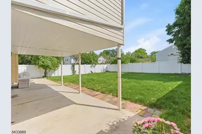27 Carolyn Rd, Belleville, NJ 07109 - Photo 34