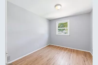 27 Carolyn Rd, Belleville, NJ 07109 - Photo 18