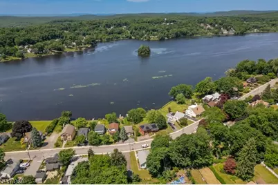 11 Koclas Dr, Netcong, NJ 07857 - Photo 4