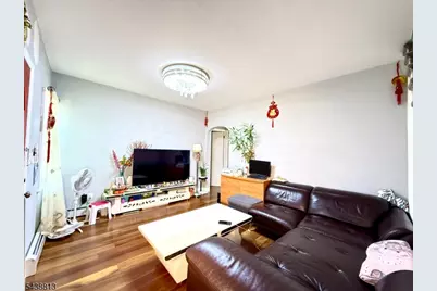 110 Randolph Ave, South Plainfield, NJ 07080 - Photo 4