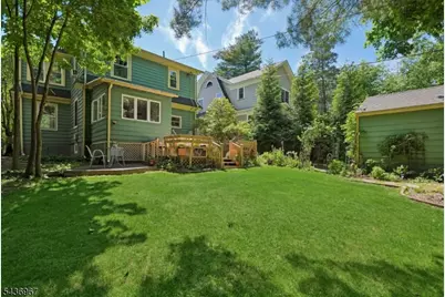 31 Macopin Ave, Montclair, NJ 07043 - Photo 24