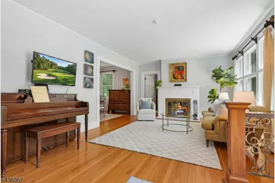 31 Macopin Ave, Montclair, NJ 07043 - Photo 4