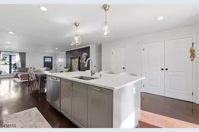 251 Mount Pleasant Ave, Newark, NJ 07104 - Photo 12