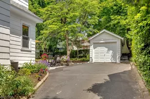 9 Amherst Ct, Maplewood, NJ 07040 - Photo 42