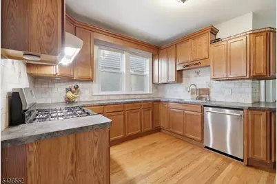 40 Mill St, Bloomfield Twp., NJ 07003 - Photo 8