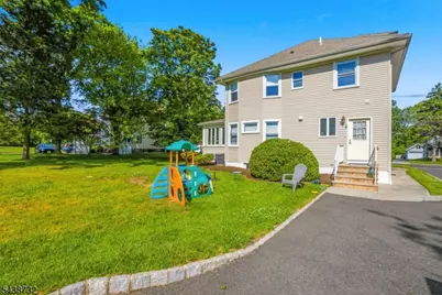 306 Walnut Ave, Cranford Township, NJ 07016 - Photo 6