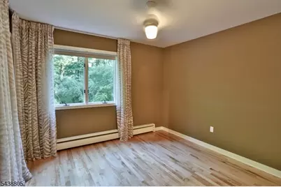 4 Deerwood Dr, Union Township, NJ 08809 - Photo 16