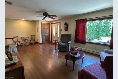 411 Sussex St, Pohatcong Township, NJ 08865 - Photo 2