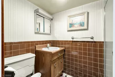 304 Terrace Ave, Jersey City, NJ 07307 - Photo 24