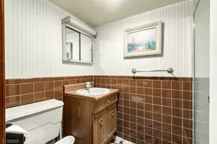 304 Terrace Ave, Jersey City, NJ 07307 - Photo 24