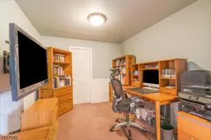 6 Varnon Ct, Hillsborough Township, NJ 08844 - Photo 22