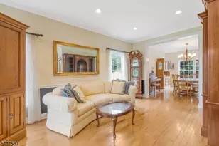 6 Varnon Ct, Hillsborough Township, NJ 08844 - Photo 4