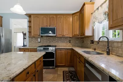 6 Varnon Ct, Hillsborough Township, NJ 08844 - Photo 10